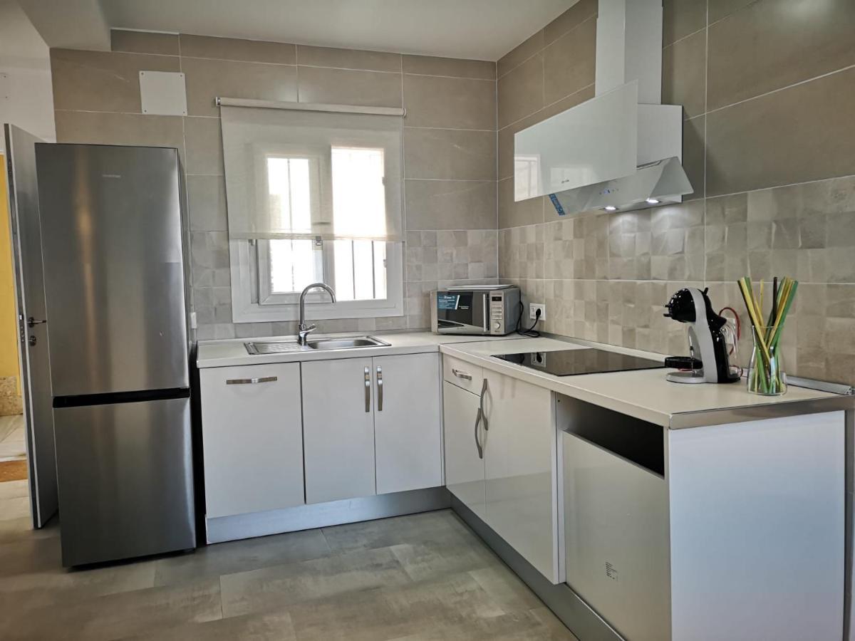 Apartamento Suite Arco De La Villa,Solo Familia Y Parejas,Parking Gratuito Conil De La Frontera Esterno foto
