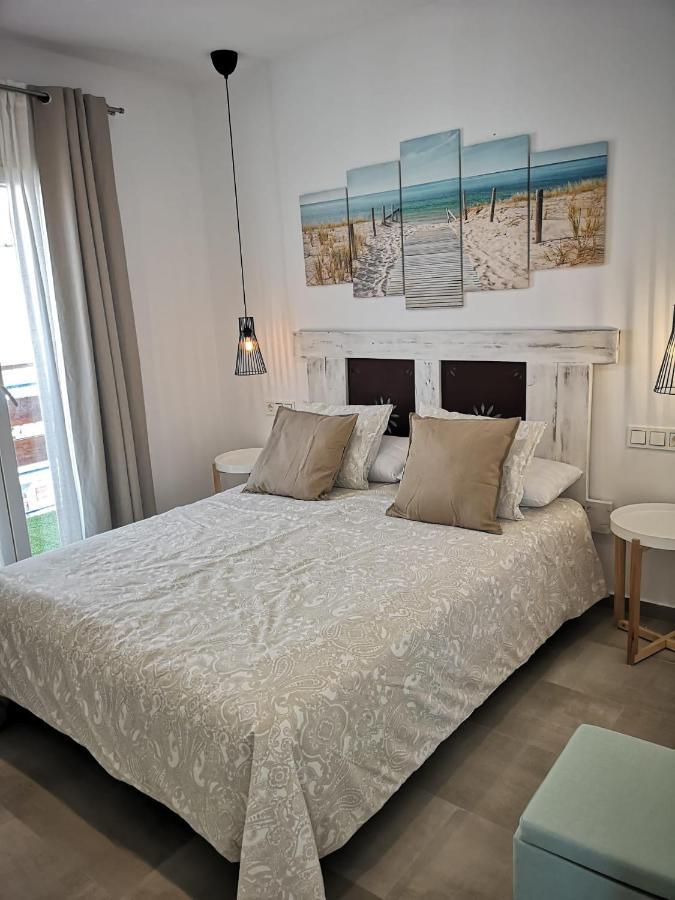 Apartamento Suite Arco De La Villa,Solo Familia Y Parejas,Parking Gratuito Conil De La Frontera Esterno foto