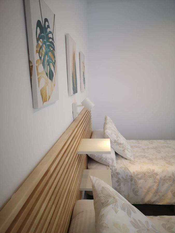 Apartamento Suite Arco De La Villa,Solo Familia Y Parejas,Parking Gratuito Conil De La Frontera Esterno foto