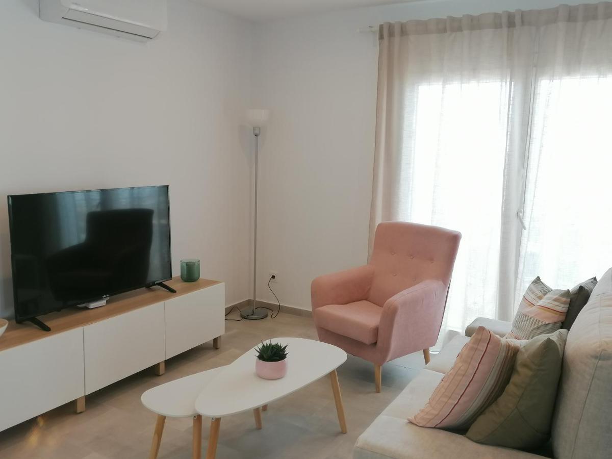 Apartamento Suite Arco De La Villa,Solo Familia Y Parejas,Parking Gratuito Conil De La Frontera Esterno foto